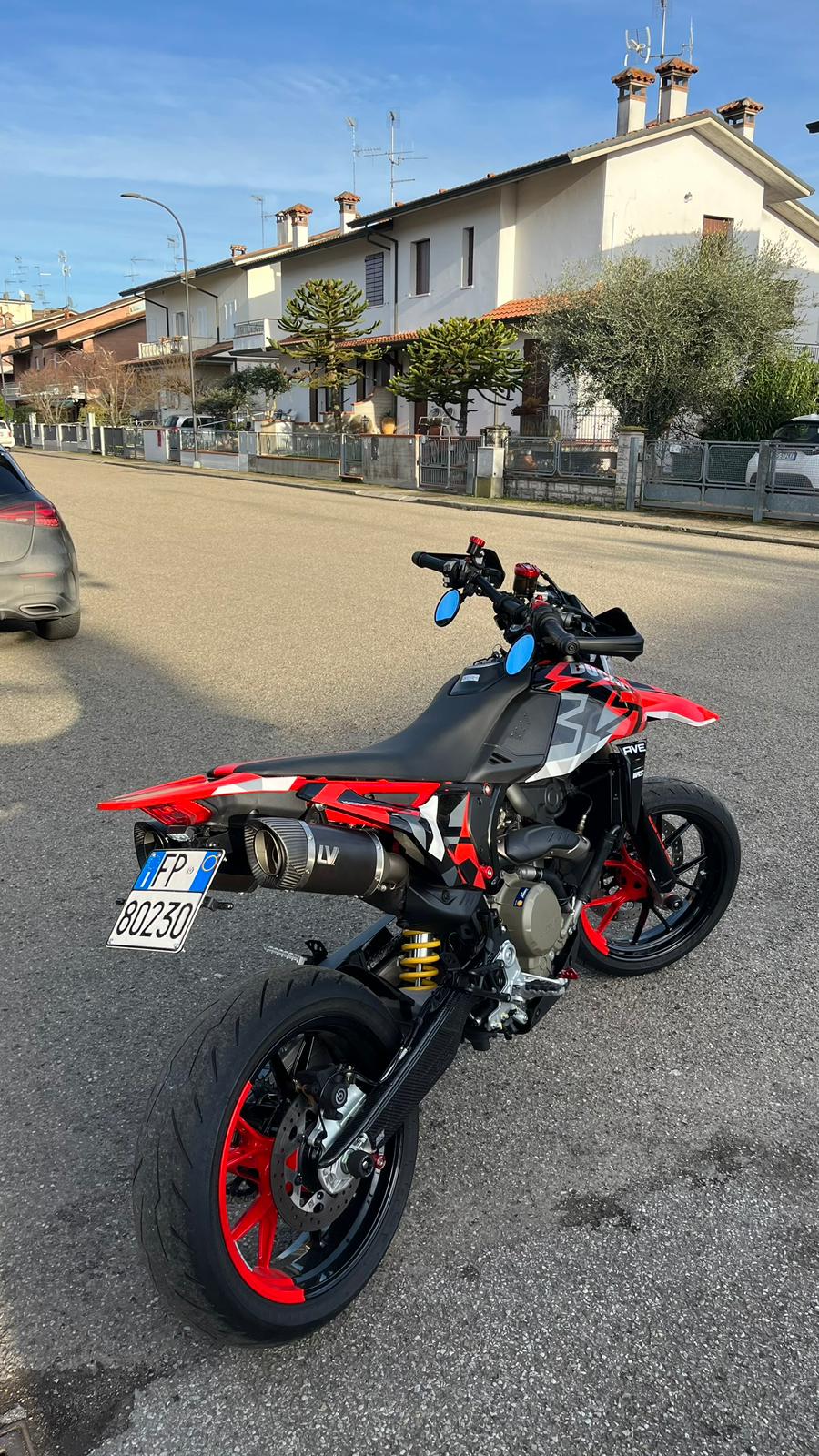Ducati road